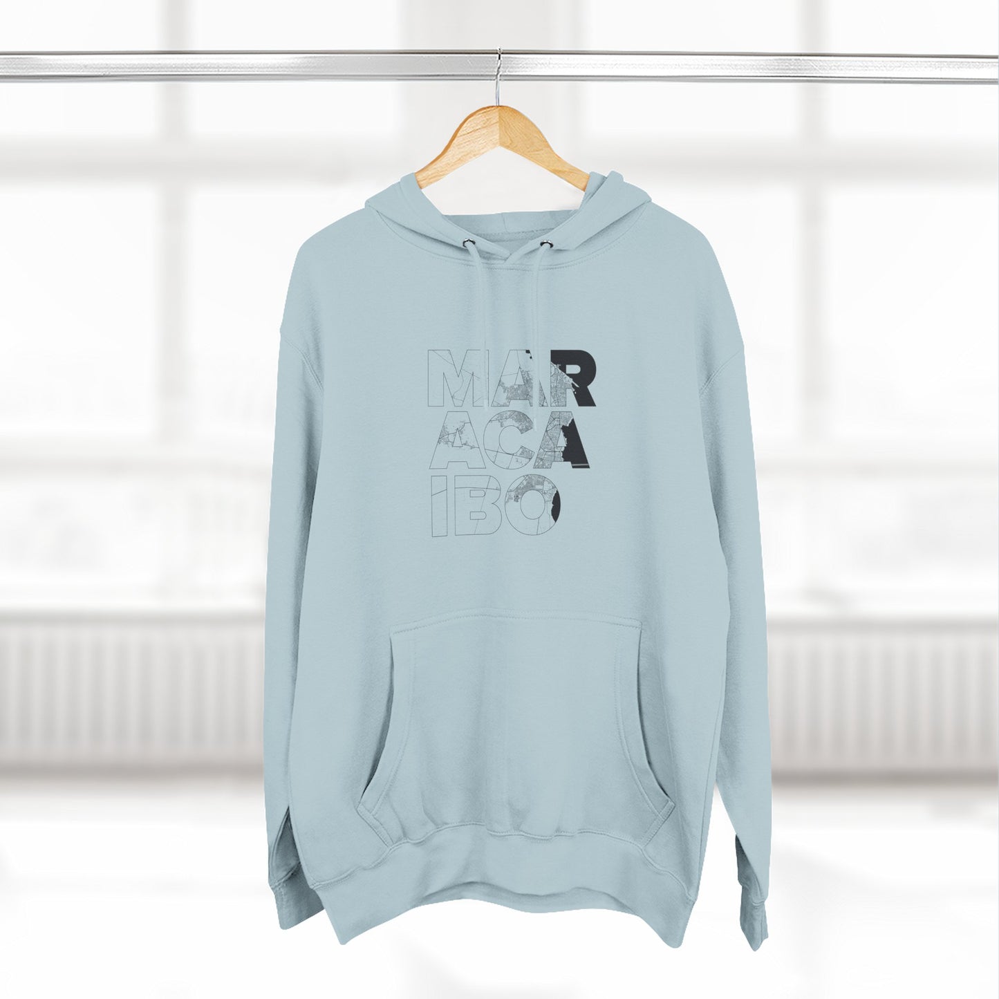 Hoodie Mapa Tipográfico “Maracaibo” – Suéter Unisex de Fleece, Cómodo, Cultural y con Orgullo Venezolano