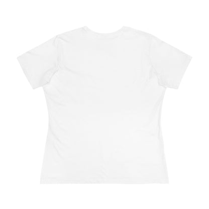 Women's Tee — 'A Falta de Pan, Buenas Son Tortas' Rainbow Cake Graphic