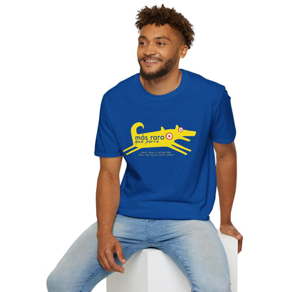 MÁS RARO QUE PERRO AMARILLO - Camiseta unisex Softstyle