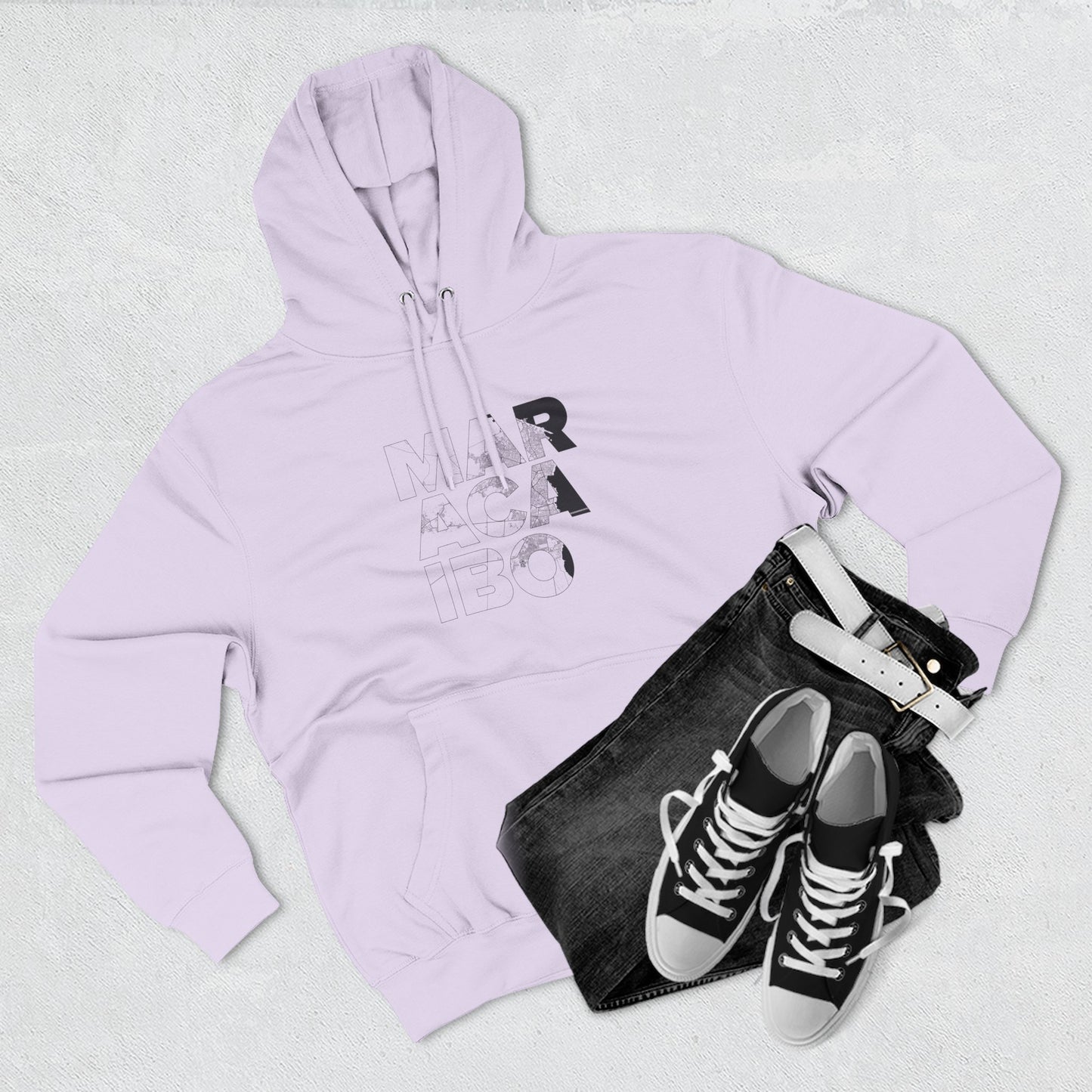Hoodie Mapa Tipográfico “Maracaibo” – Suéter Unisex de Fleece, Cómodo, Cultural y con Orgullo Venezolano