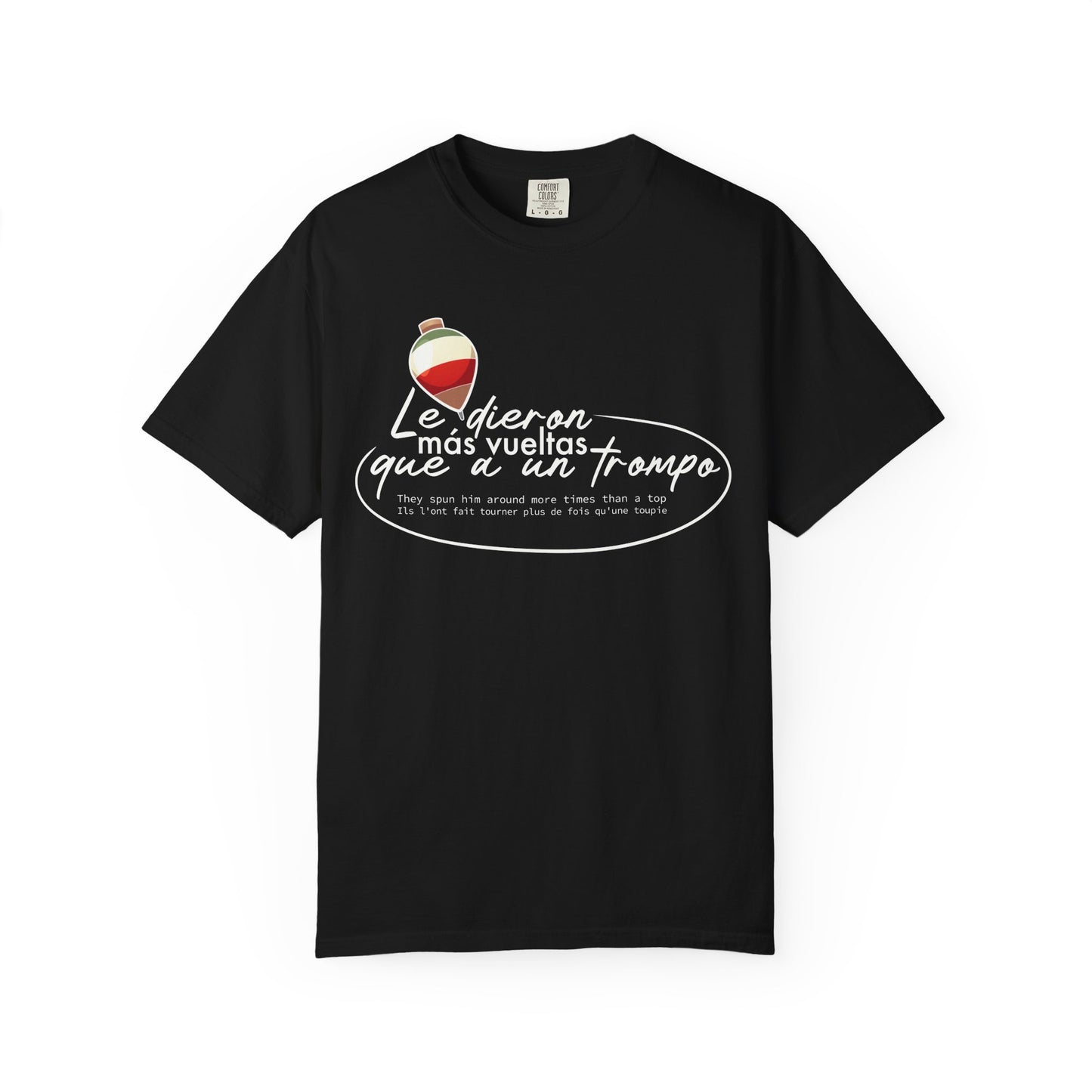 MÁS VUELTAS QUE A UN TROMPO - Camiseta Unisex Softstyle