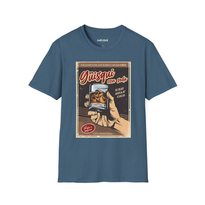 GÜISQUI CON SODA - Camiseta Vintage Unisex Softstyle – Un Clásico de los Bares Caraqueños