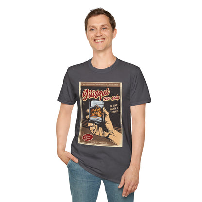 GÜISQUI CON SODA - Camiseta Vintage Unisex Softstyle – Un Clásico de los Bares Caraqueños