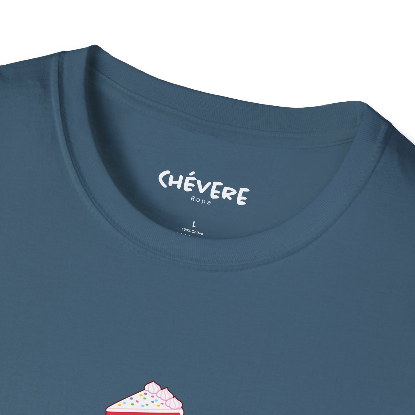 A FALTA DE PAN 🍞🎂 - Camiseta Unisex Softstyle