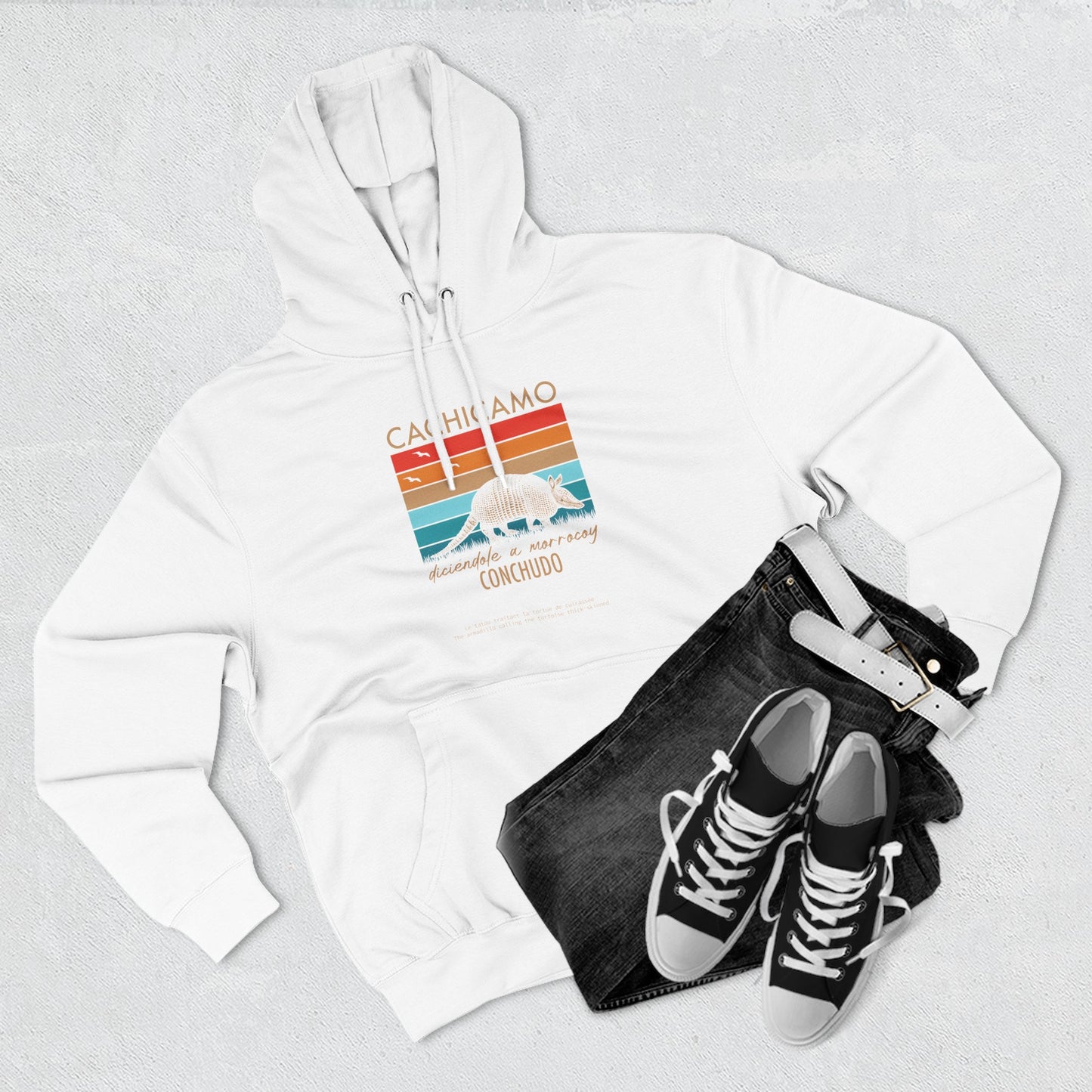 Hoodie “Cachicamo diciéndole a morrocoy conchuo” – Suéter Unisex de Fleece, Divertido y 100% Venezolano