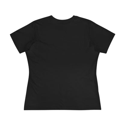 Women's Tee — 'A Falta de Pan, Buenas Son Tortas' Rainbow Cake Graphic